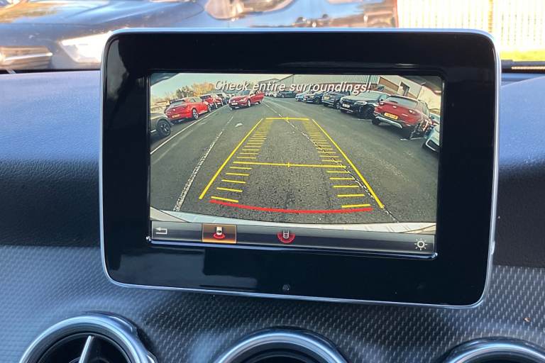 2017 Mercedes-Benz GLA GLA 200d SE 5dr Auto Estate DIESEL Automatic