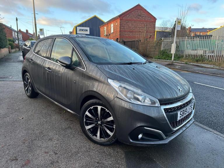PEUGEOT 208 1.2 PureTech Tech Edition Euro 6 (s/s) 5dr 2019