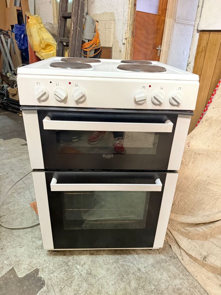 BUSH* 60CM electric Cooker With Hotplate & Oven
