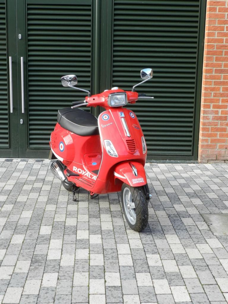 Piaggio Vespa S 125 Red Arrows Special Edition