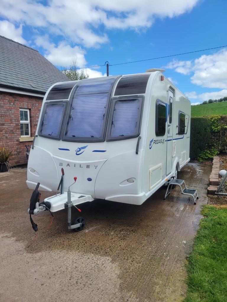 Bailey Pegasus Modena fixed bed 2016 immaculate caravan