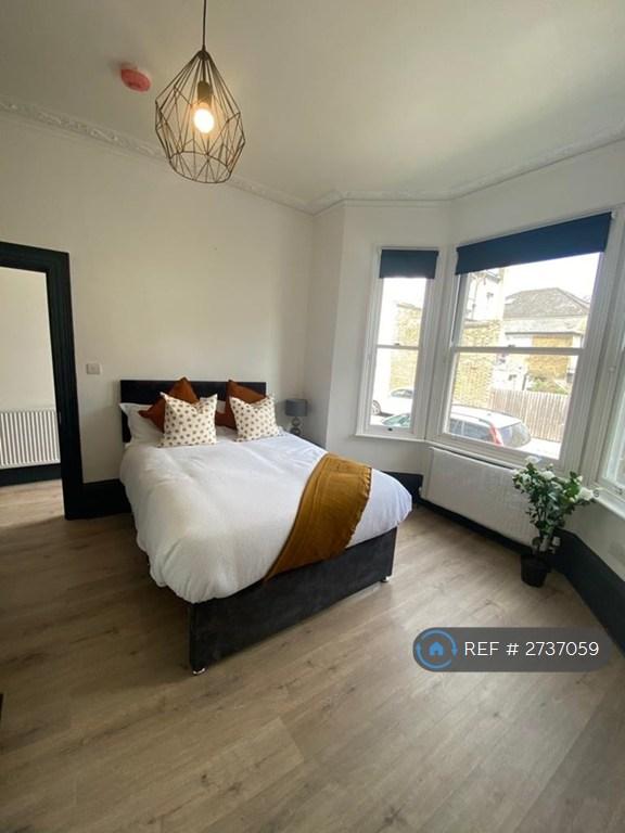 1 bedroom in Gravesend, Gravesend, DA11 (#2737059)