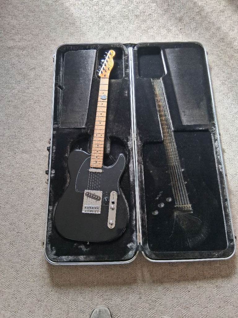 1976 Fender moulded guitar case.