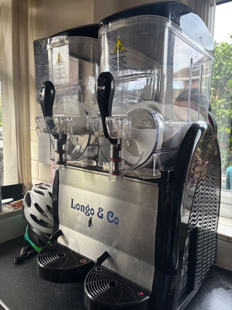 Slush slushy cocktail machine  for sale