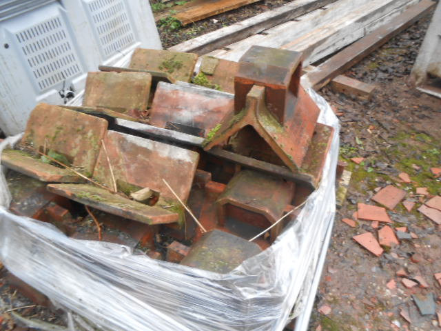 Reclaimed Quality vented Ridge Tile Bat Ridge etc 