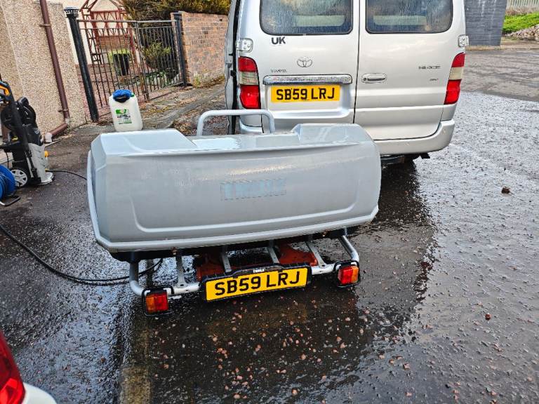 Thule backup towbar box