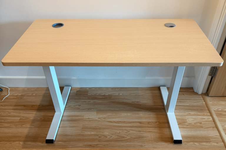 Desk 120x60cm