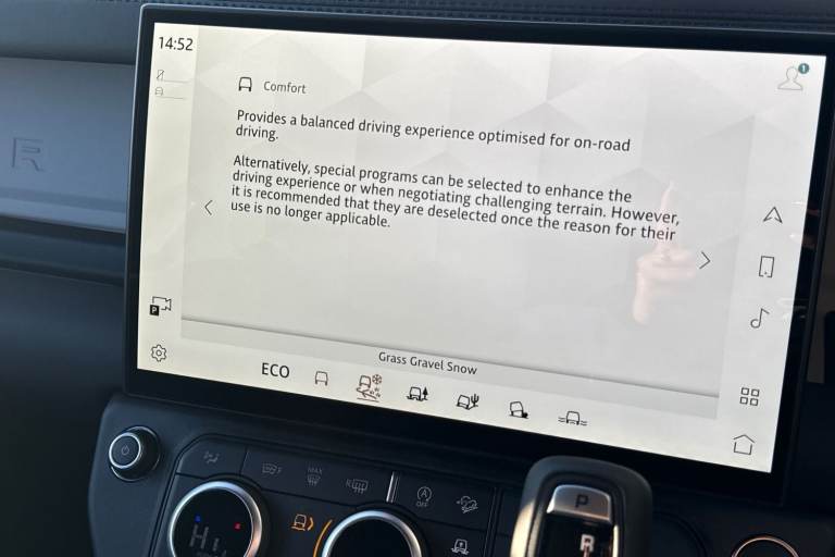 2025 Land Rover Defender 110 3.0 D250 MHEV X-Dynamic SE Auto 4WD Euro 6 (s/s) 5dr SUV Automatic