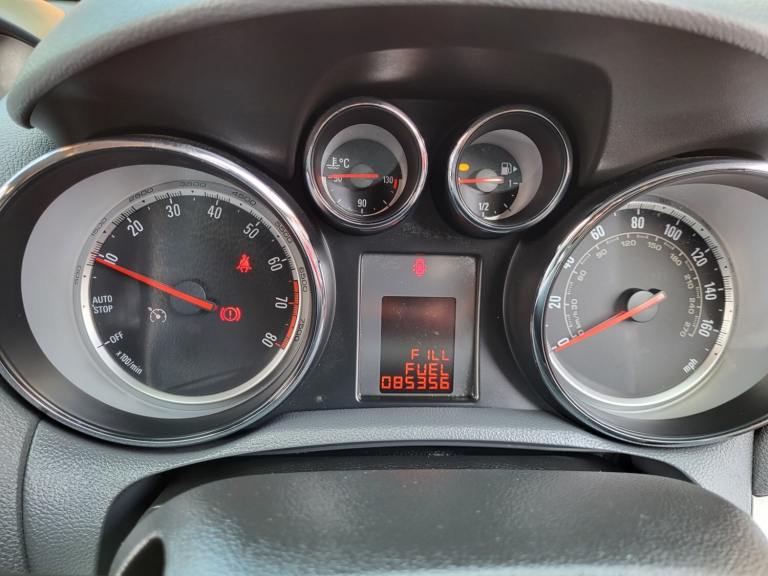 SILVER VAUXHALL MOKKA 1.6 SE LEATHER TRIM PARKING SENSORS CRUISE B/TOOTH 2015