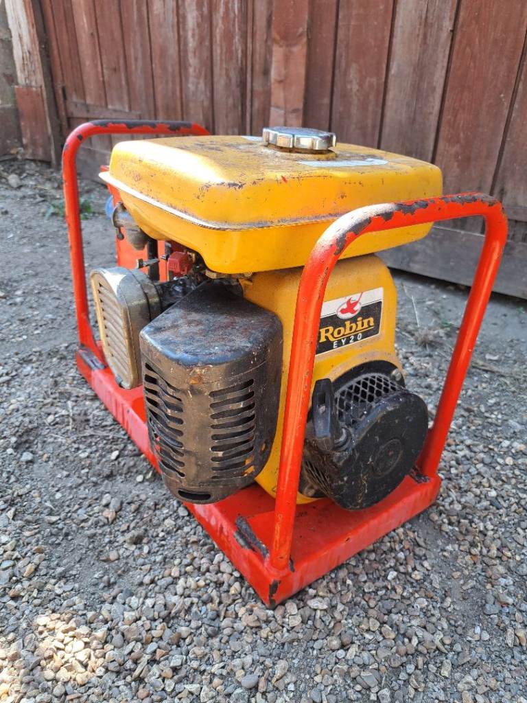 Robin EY20 generator 