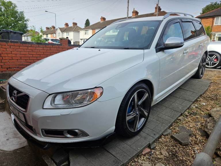 Volvo v70 d5 r design 215bhp 