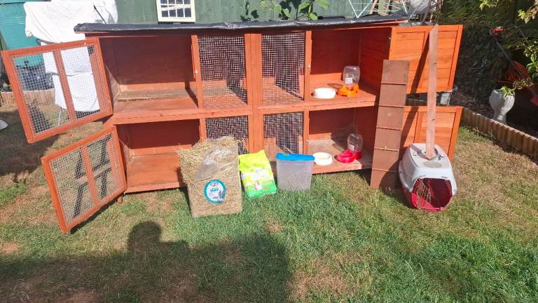 Rabbit hutch and Extras