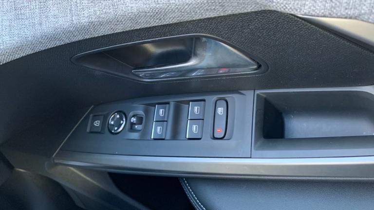 2025 Peugeot 3008 1.2 HYBRID GT SUV 5dr Petrol Hybrid e-DSC6 Euro 6 (s/s) (136 ps) SUV Hybrid Aut...