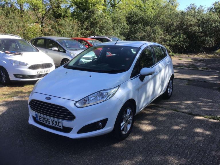2016 Ford Fiesta 1.0 EcoBoost Zetec 5dr HATCHBACK PETROL Manual