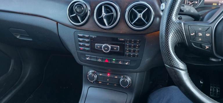 image for Mercedes-Benz, B CLASS, MPV, 2013, Semi-Auto, 1796 (cc), 5 doors