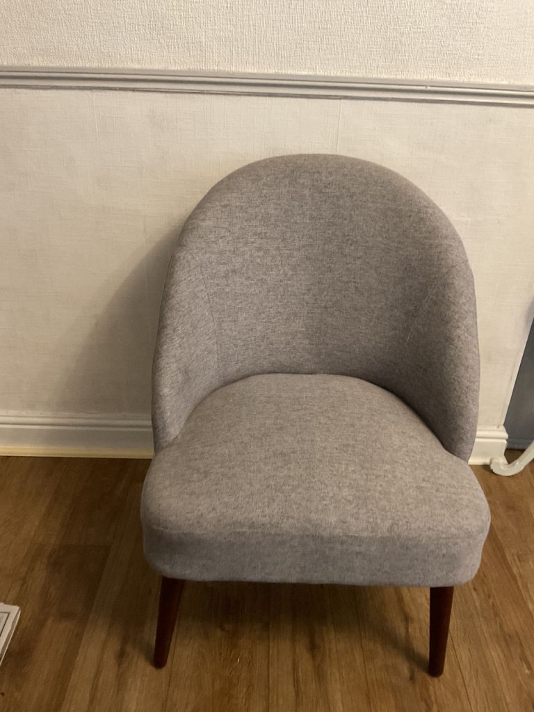 Accent chair in grey fabric