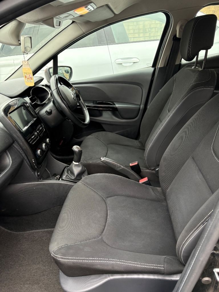 Renault, CLIO, Hatchback, 2015, Manual, 1149 (cc), 5 doors