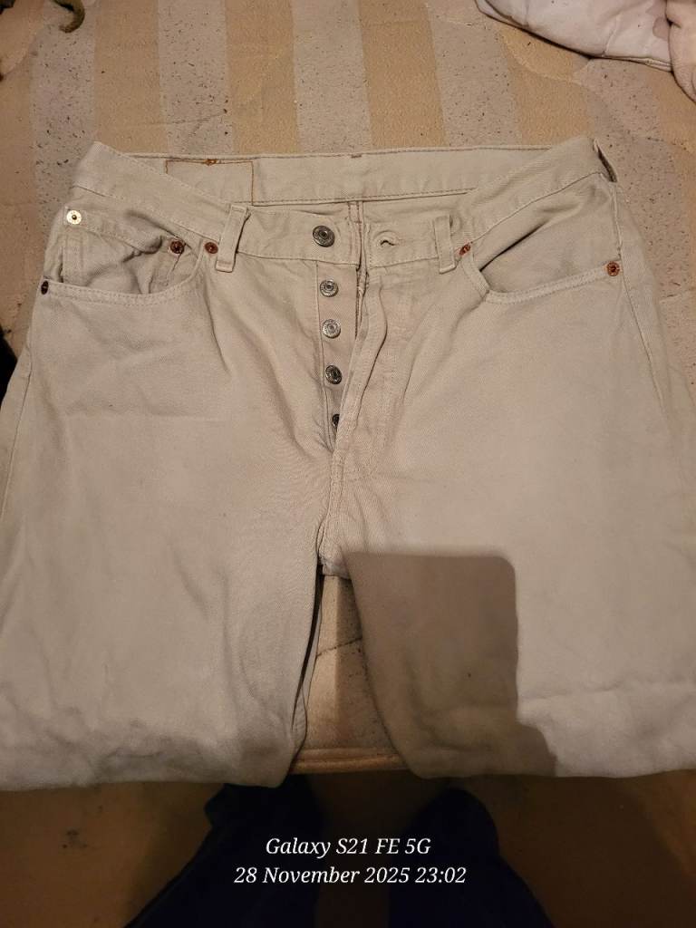 image for Beige levi 501 jeans
