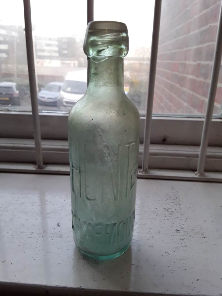 Vintage Hunt Ltd, Gt. Yarmouth bottle
