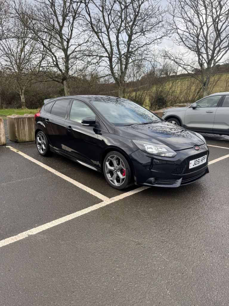 Ford, FOCUS, Hatchback, 2014, Manual, 1999 (cc), 5 doors