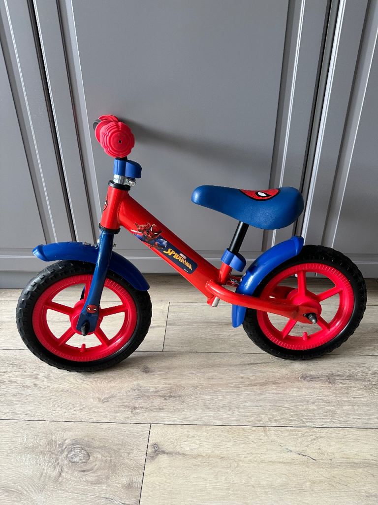 Marvel Spider-Man Balance Bike. Age 2+
