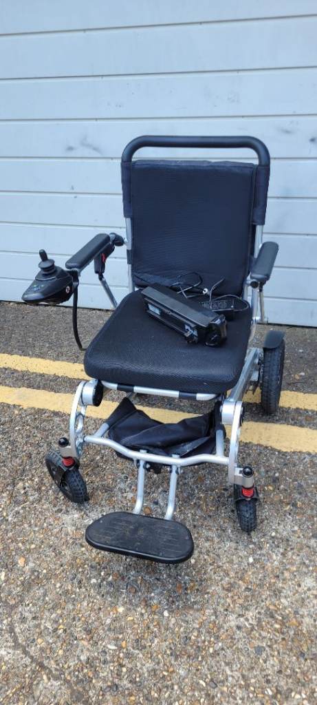 Electric Wheelchair FOLDNG ONE   very robust and comfortable fully working