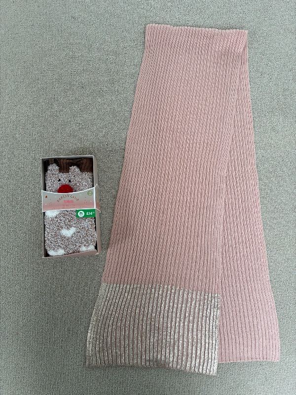 Marks & Spencer dusky pink/metallic knitted scarf and Barley Lane Tote slipper socks 