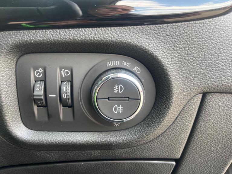 2019 Vauxhall Astra 1.4T 16V 150 Griffin 5dr HATCHBACK PETROL Manual