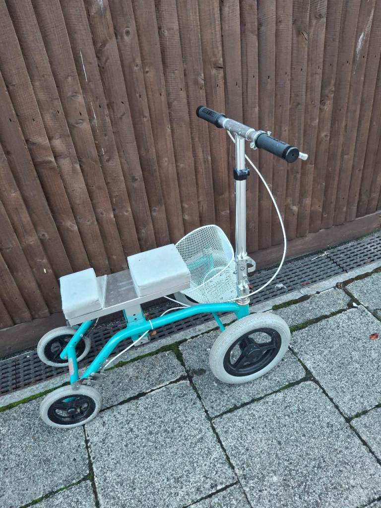 Knee Scooter Walker Mobility Aid with Basket – Light Blue