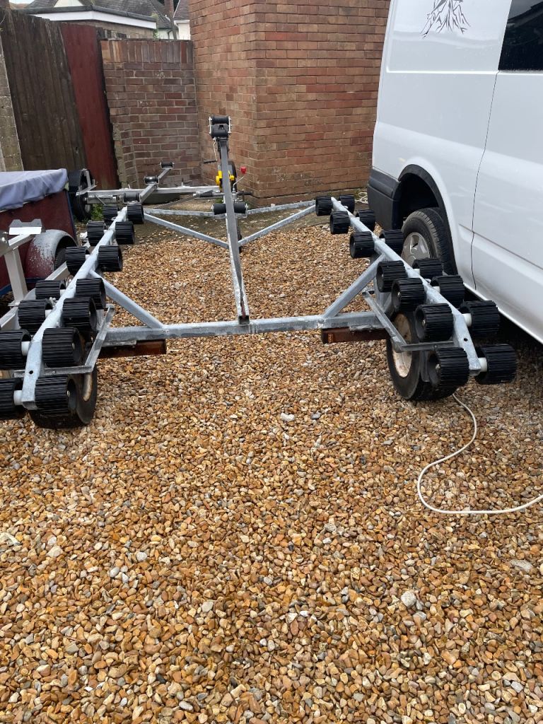 Inflatable trailer 