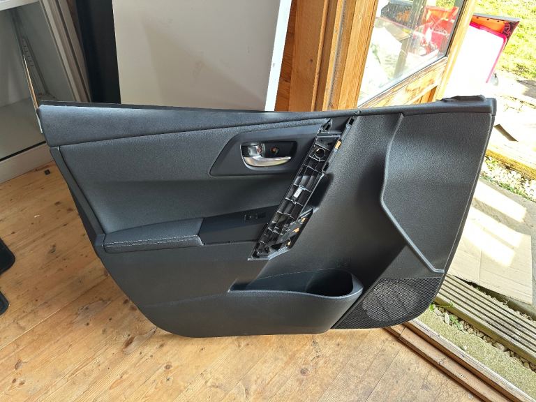 TOYOTA AURIS 2013-2018 PASSENGER SIDE FRONT DOOR PANEL CARD
