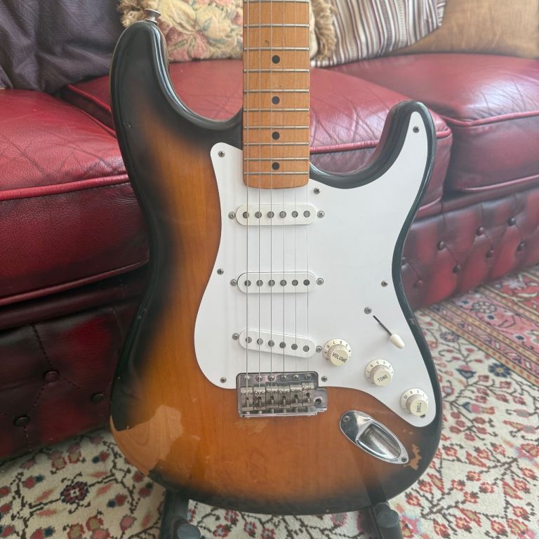 Fender American Vintage '57 Stratocaster 1995 - 2-Color Sunburst Electric Guitar