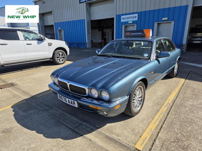 1998 Jaguar XJ XJ8 3.2 4dr Auto SALOON PETROL Automatic