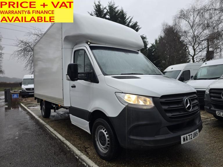 2022 Mercedes-Benz Sprinter  2.0 315 CDI Progressive RWD L3 LUTON VAN TAIL LIFT CHASSIS CAB Diese...