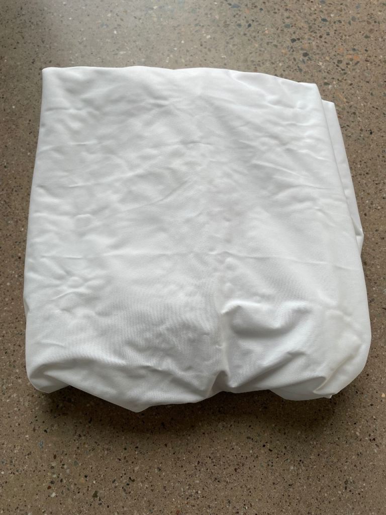Single bed mattress protector 