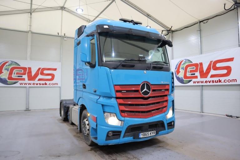 2016 (65 PLATE) Mercedes Benz ACTROS 2445 6x2 Euro 6 Tractor Units
