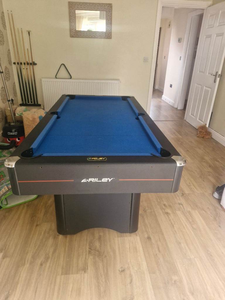 Riley Pool Table with Cues and Balls – Good Condition