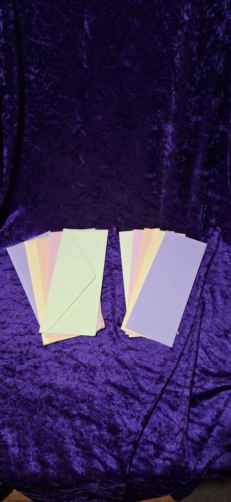 CRAFT - £1 Shop Card Blanks & Envelopes 