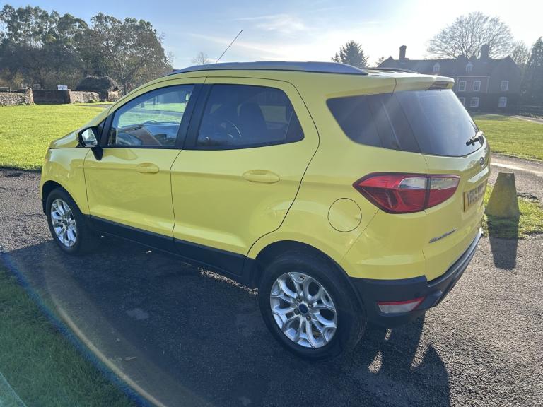 FORD ECOSPORT 1.5 Zetec 2015