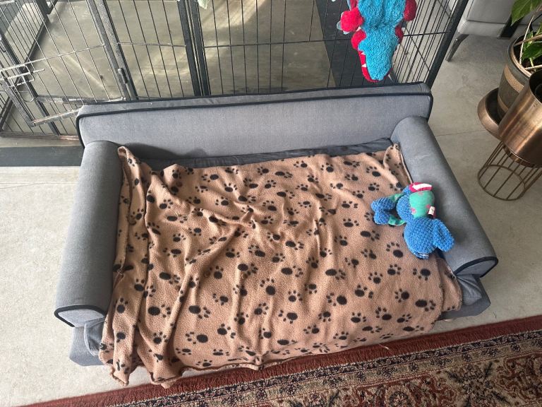 Sale!!!!PawHut Dog Sofa bed with Legs Water-resistant Fabric - Grey