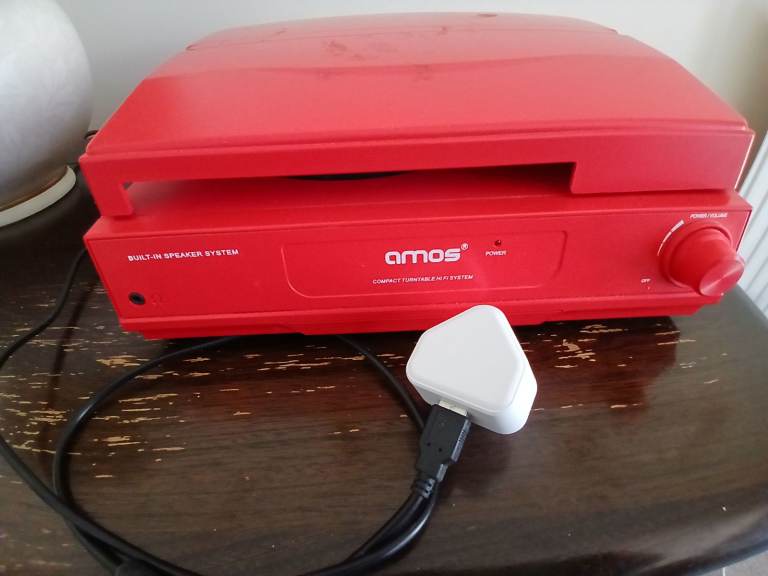Portable record player with speaker
