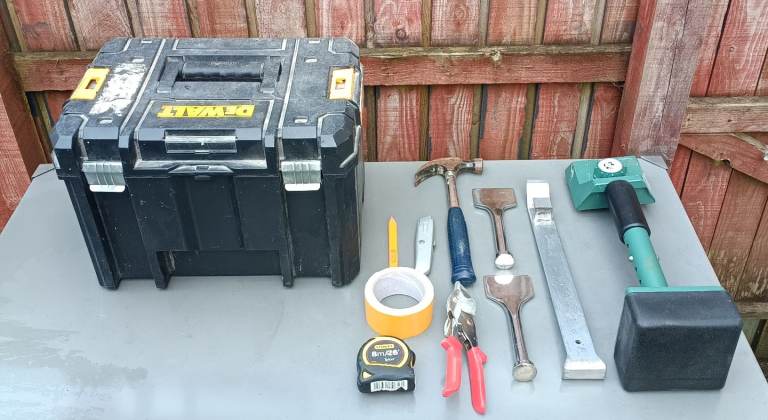 Carpet fitting, laminate Floor kit, with box