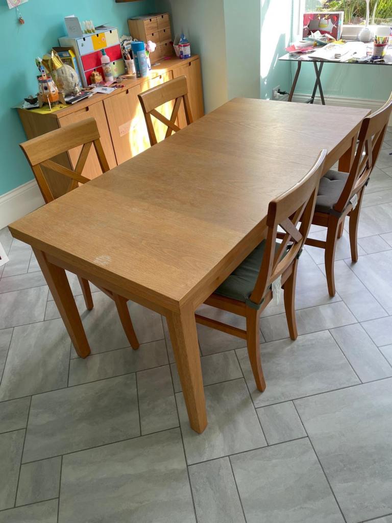 Oak extendable dining table