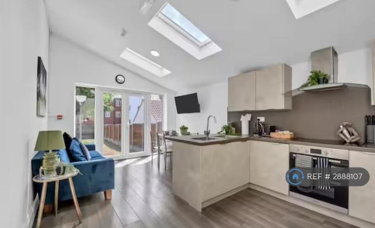 6 bedroom house in Orwell Road, Ipswich, IP3 (6 bed) (#2888107)