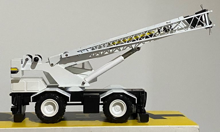 P&H Omega Crane all terrain truck model P&H “Century II” Special edition