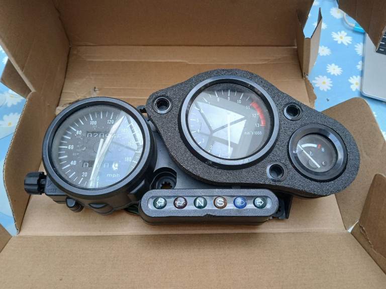 Honda Fireblade speedo instrument cluster