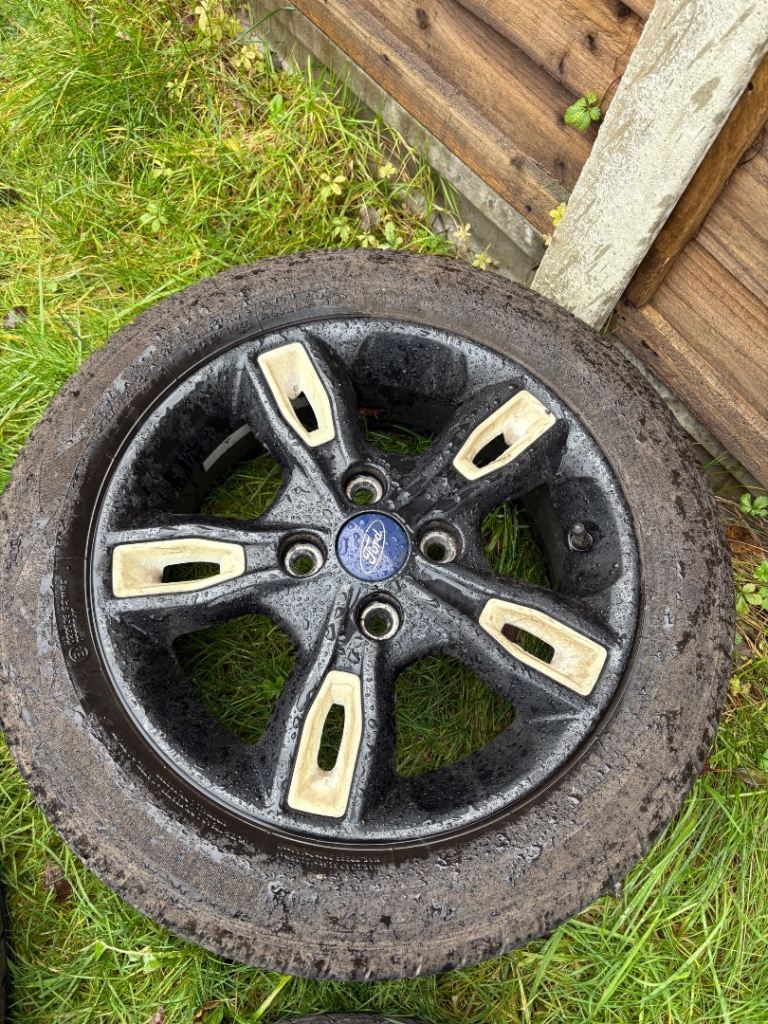 15” 4x108 Ford fiesta zetec ecoboost spoke alloy wheels alloys with tyres black