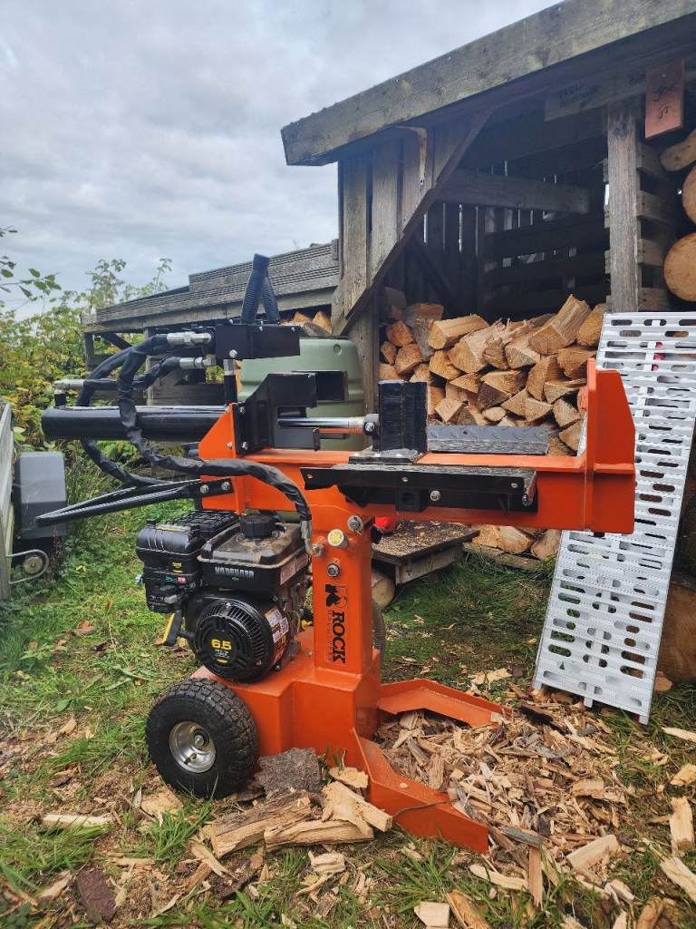 Got Logs to Split? Mobile Log Splitting £40/hr