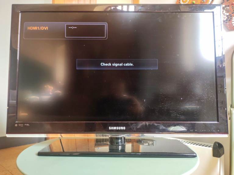 Samsung 36" Flat Screen TV – Good Condition