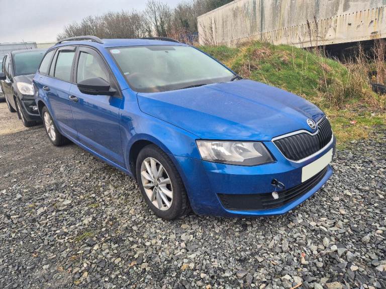 2016 Skoda Octavia 1.6Tdi dsg BREAKING PARTS SPARES ONLY 